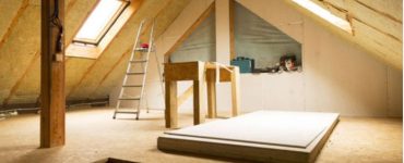 Artisan pose laine de bois